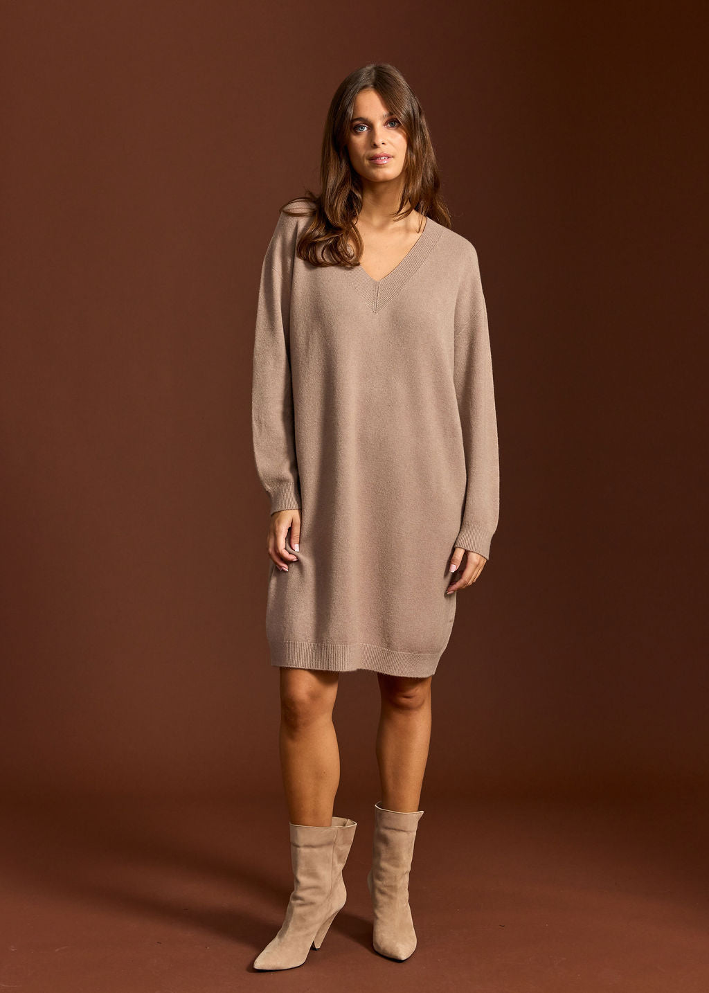 ROBE MI-LONGUE EN MAILLE VINKA TAUPE