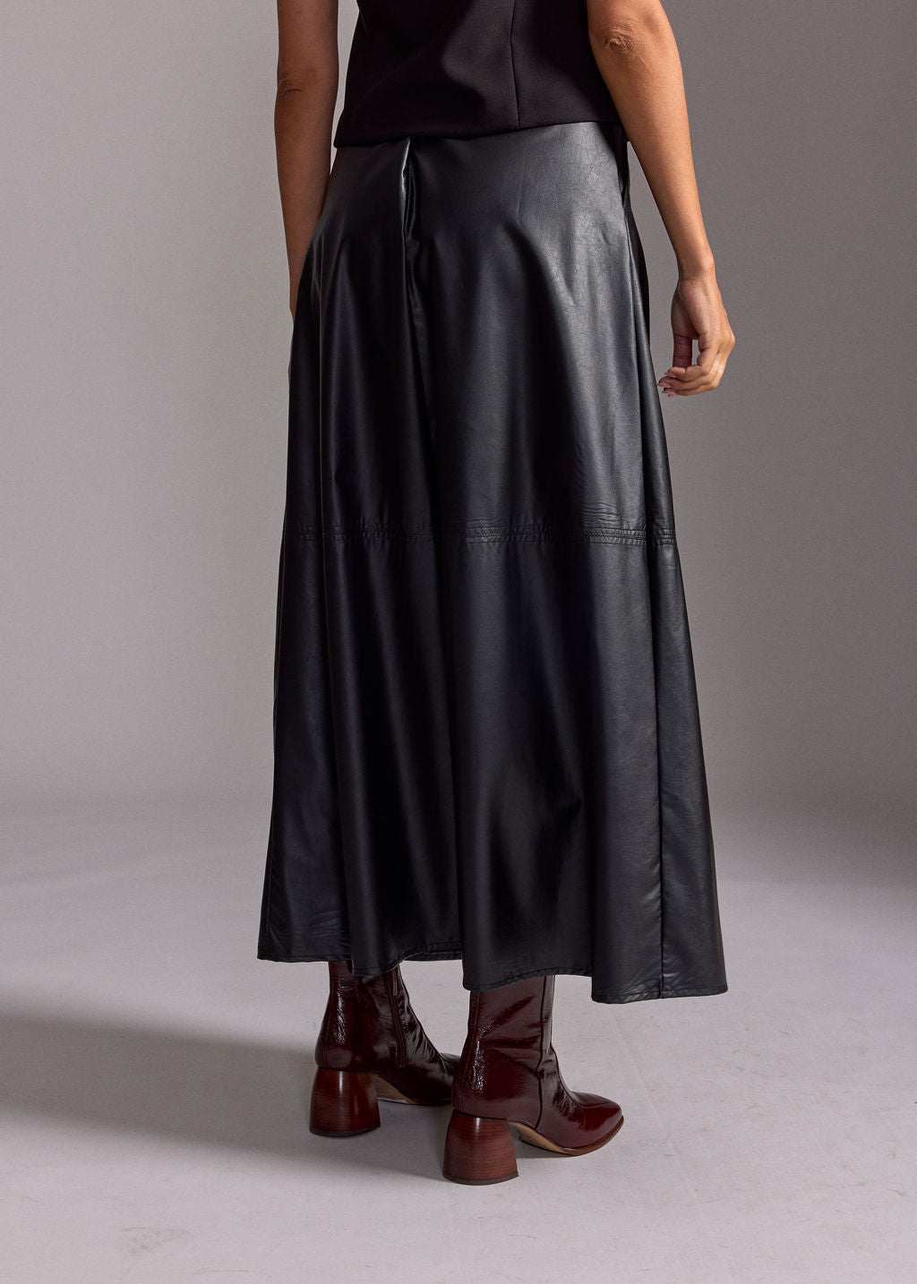 JUPE LONGUE FAUX CUIR BRUNA NOIR