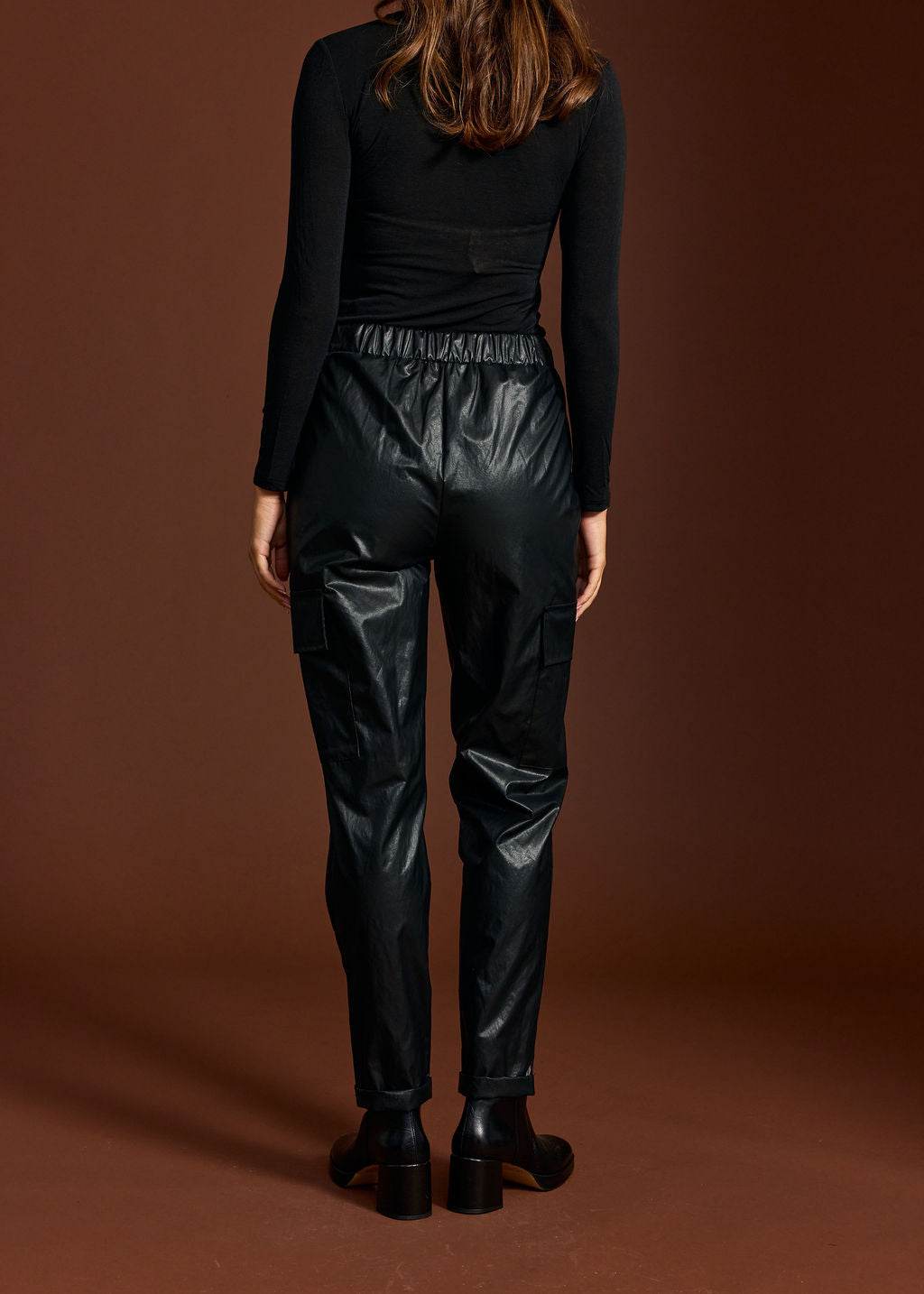 PANTALON EN FAUX CUIR FROISSÉ CLIDE NOIR
