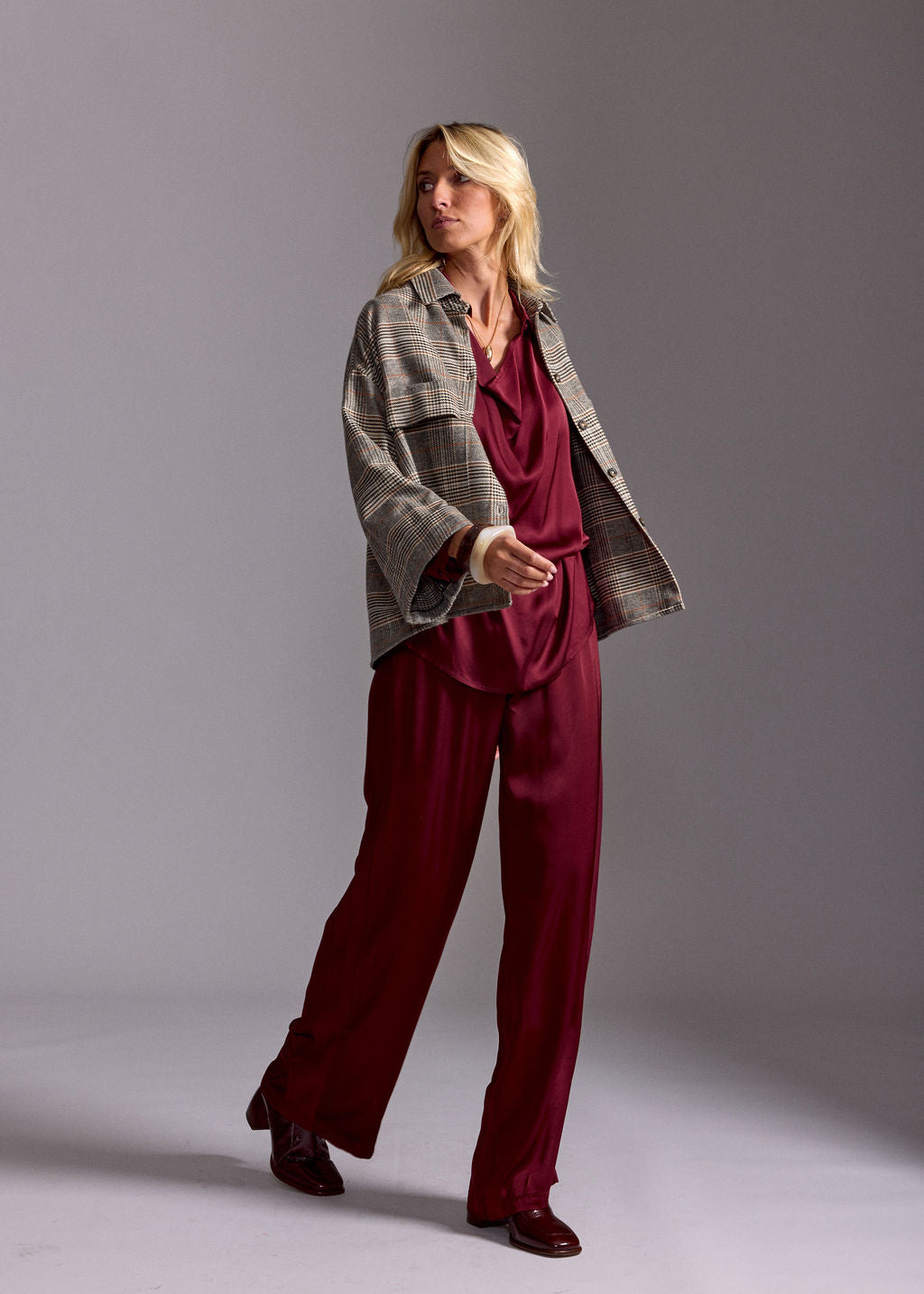 LINA BEIGE SHORT CHECKED JACKET