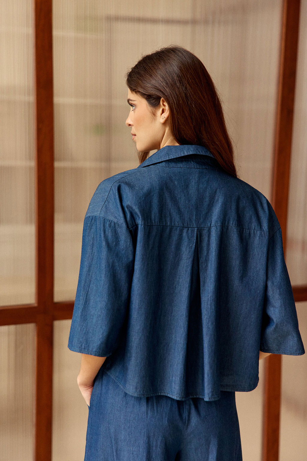 CHEMISE COURTE EN COTON DENIM À PLIS ABRIL BLUE