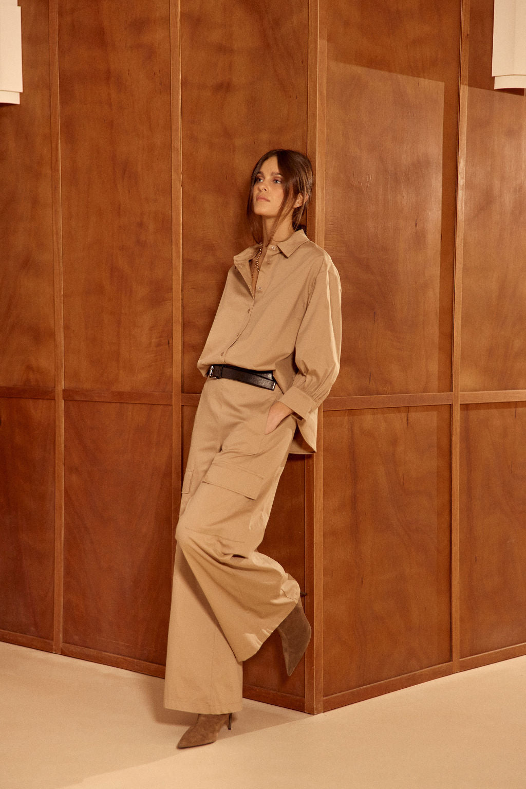 CHEMISE COURTE ARRONDIE SUR LE BAS ALPI BEIGE