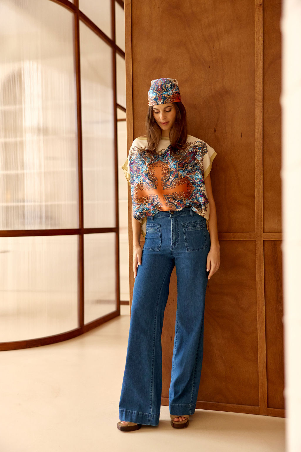 JEAN FLARE EN DENIM LÉGER CRISTA DENIM