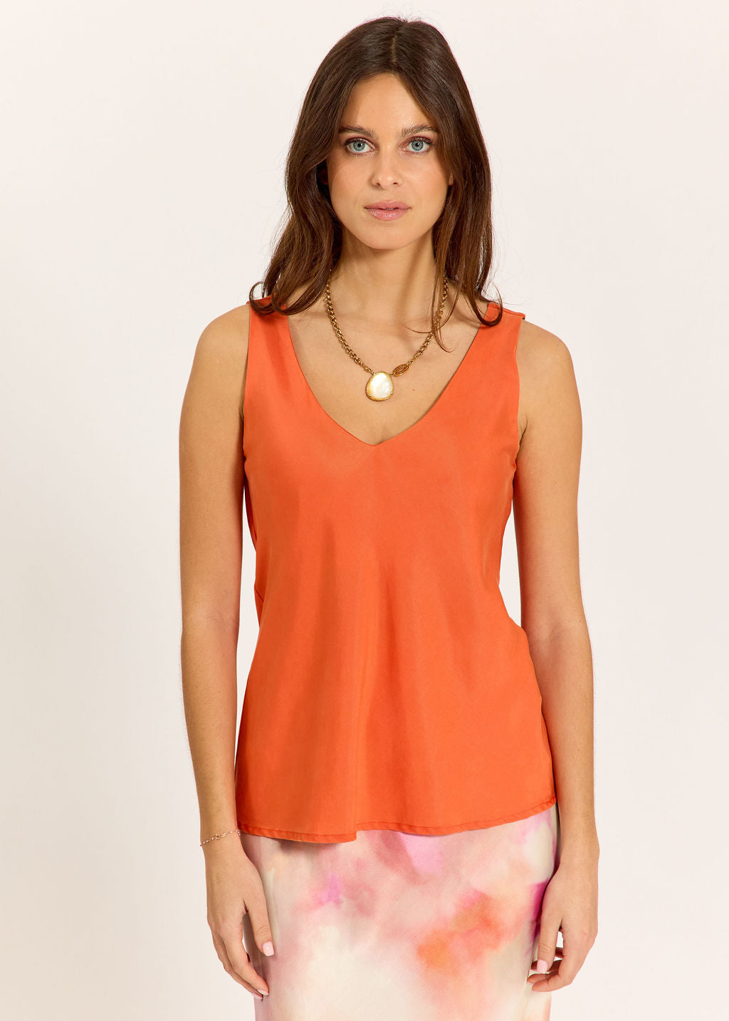 PANTALON EN LYOCELL AUX LARGES PLIS JUANA MANDARINE