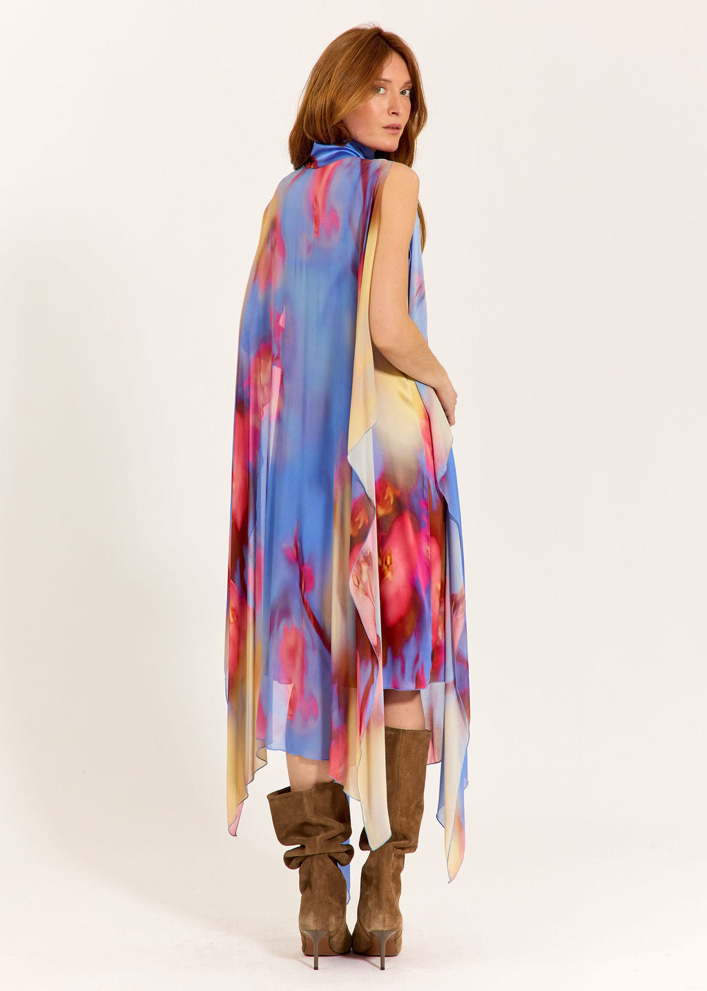 DEUX ROBES EN UNE CARLA NAXOS