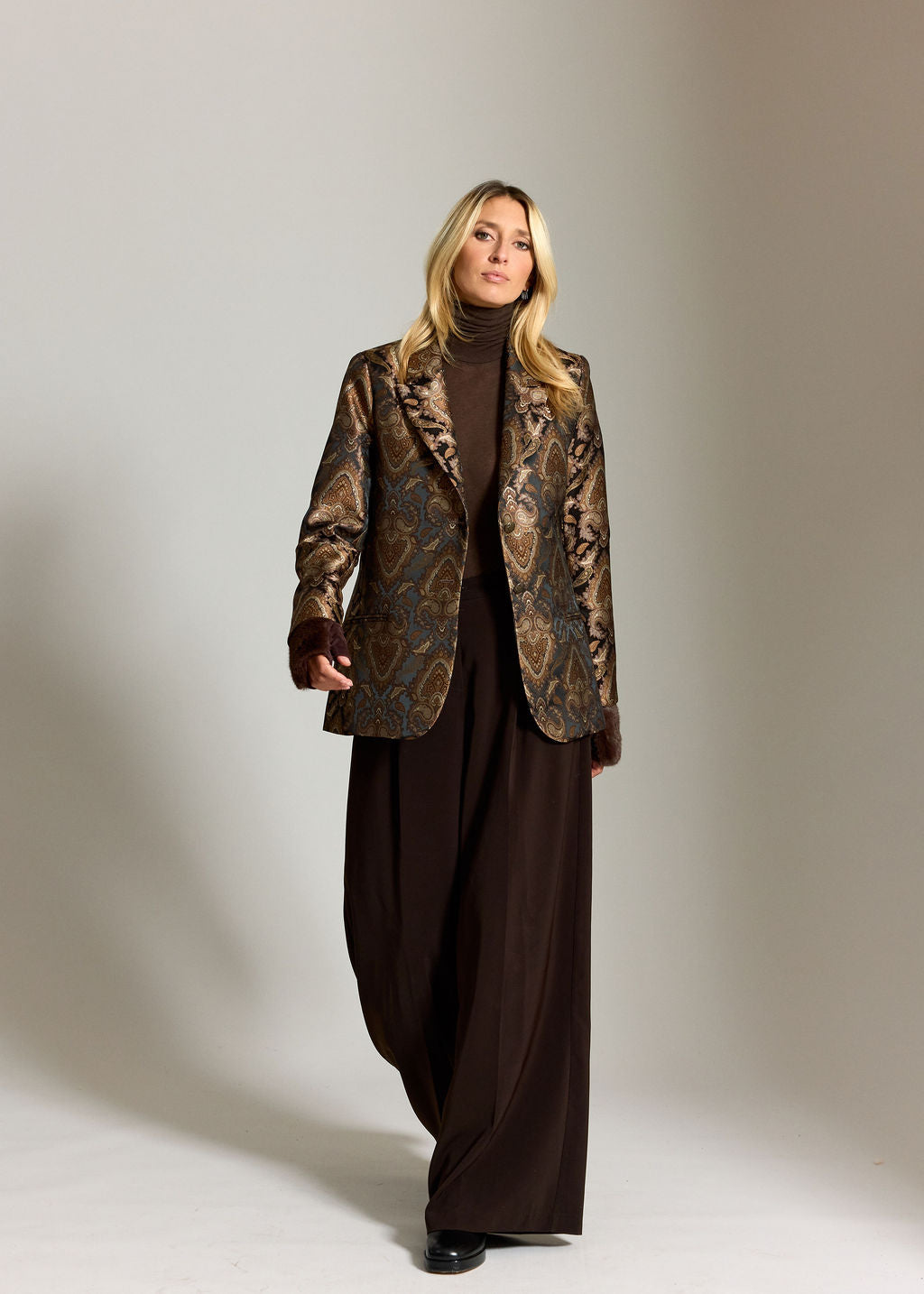 VESTE EN JACQUARD COFFEE