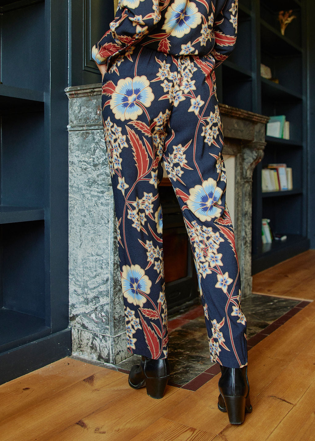 LINDY FLORAL TROUSERS
