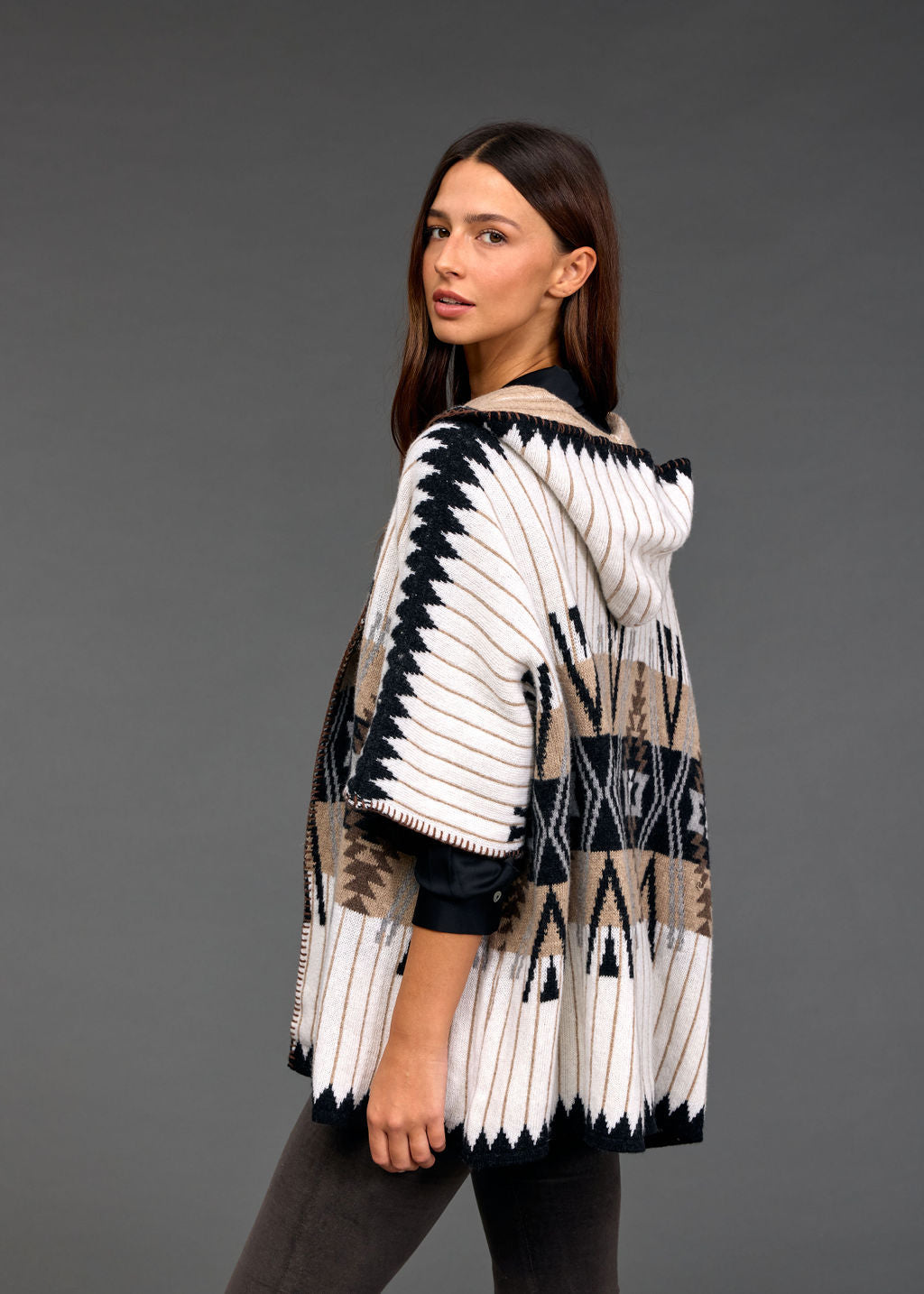 Robbie jacquard cape jacket