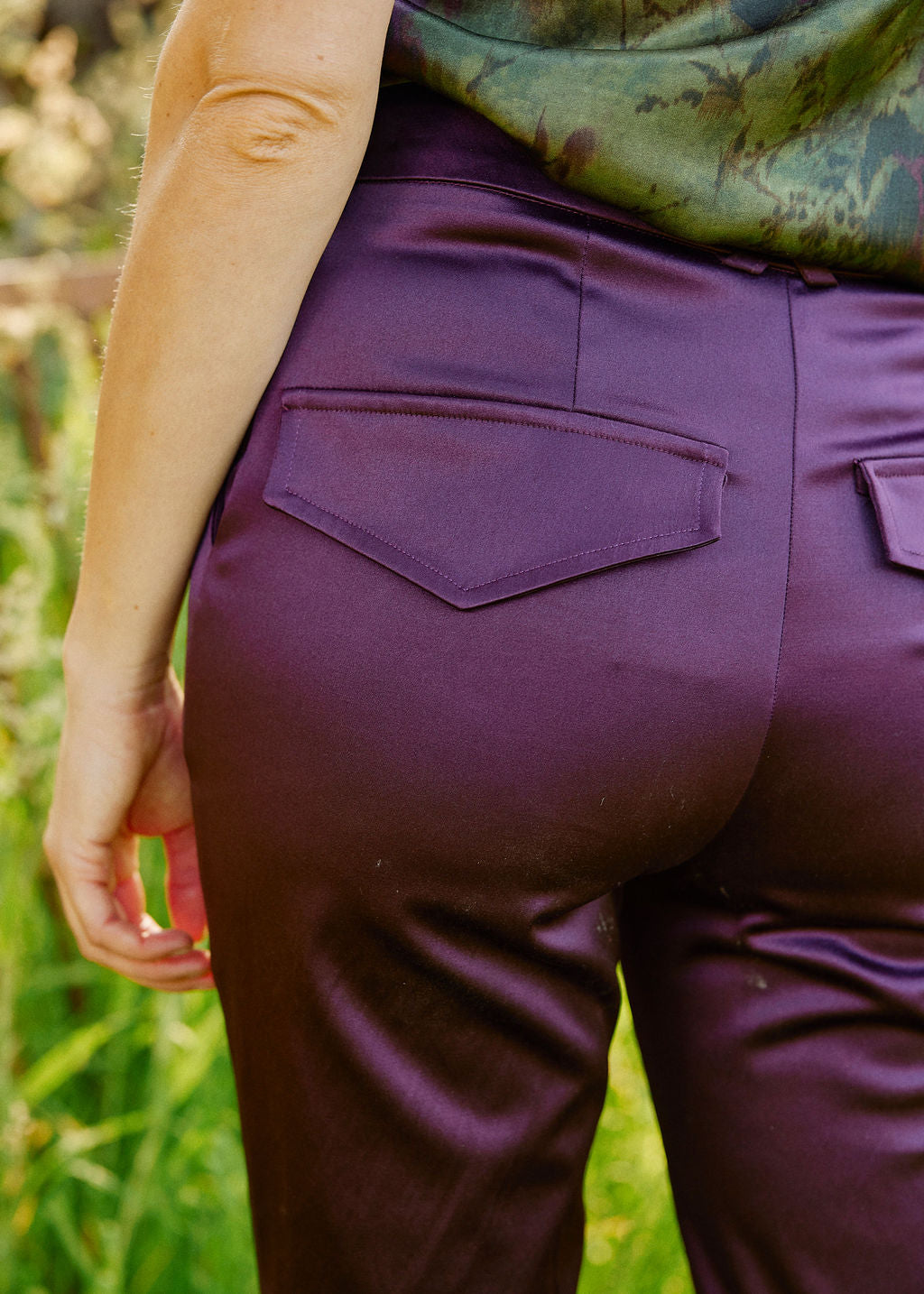Pantalon En Satin Cloe violet mode femme Lauren Vidal 3