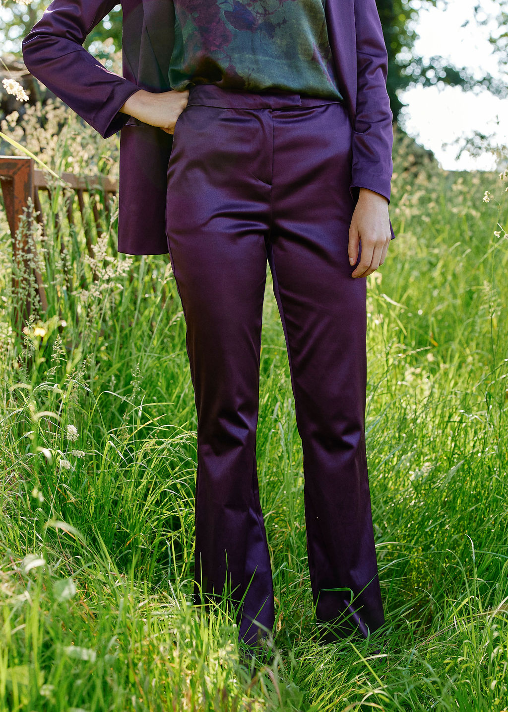 Pantalon En Satin Cloe violet mode femme Lauren Vidal 4