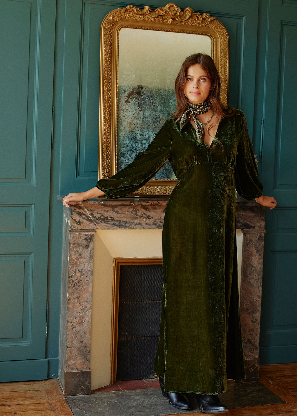 Robe Longue En Velours Vanda vert mode femme Lauren Vidal 4