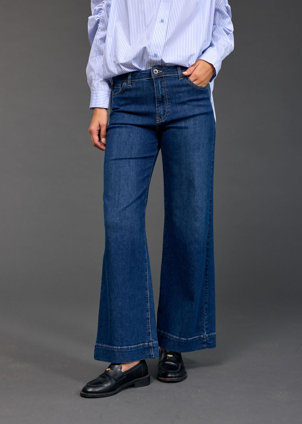 PIA 7/8TH WIDE JEANS