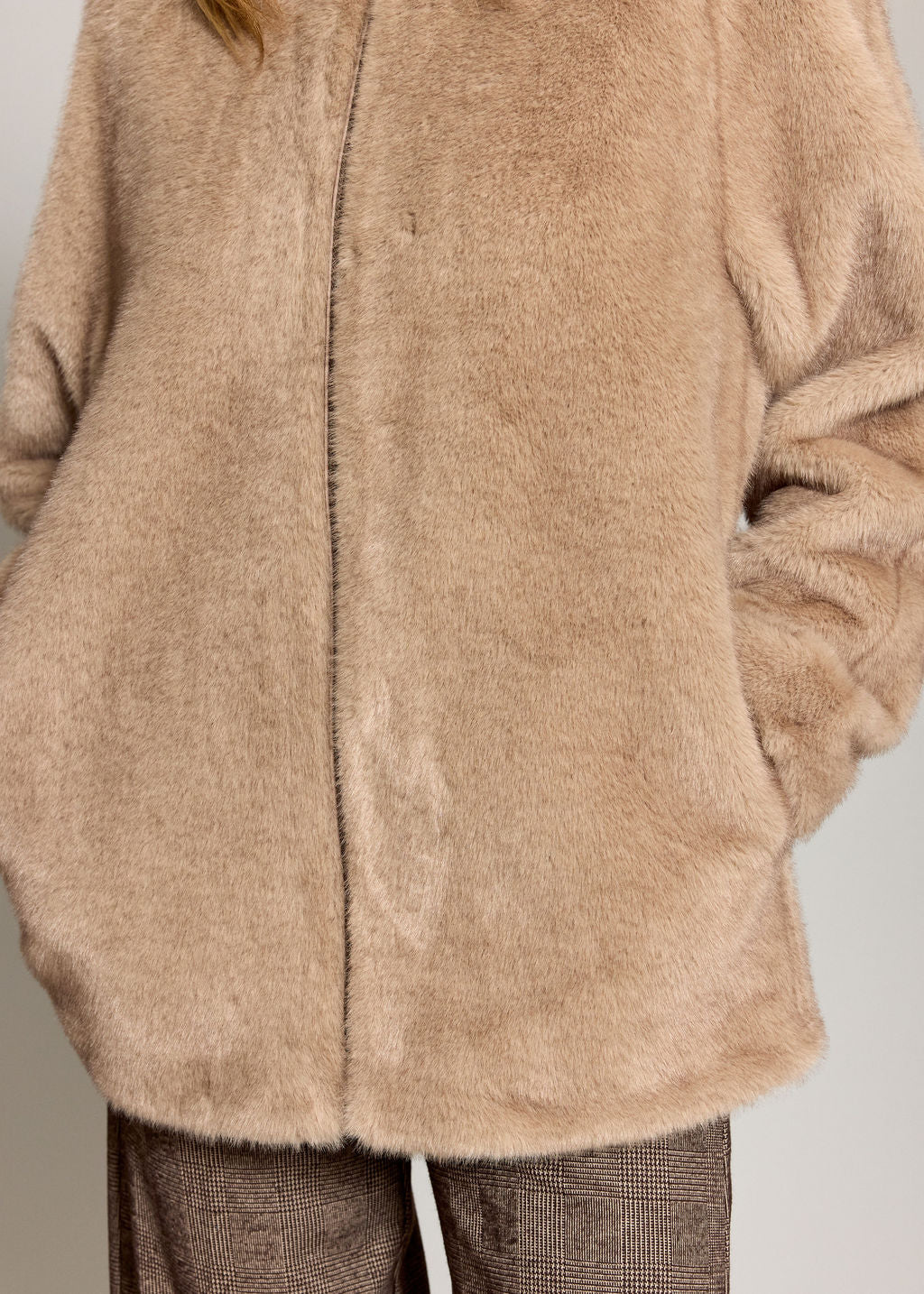 VESTE À  CAPUCHE EN FAUSSE FOURRURE MILEY