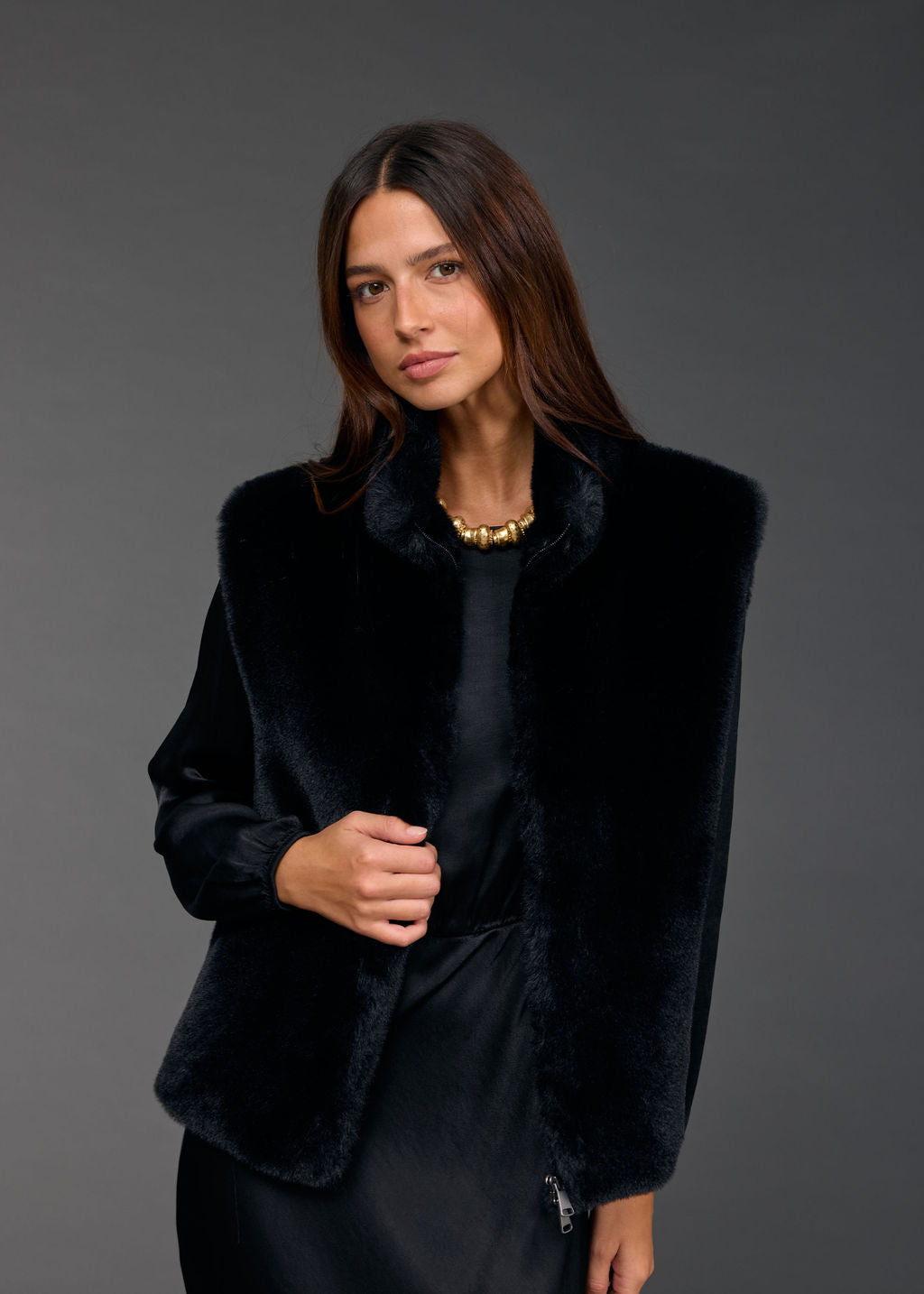 MOON FAUX FUR SLEEVELESS VEST - Lauren Vidal