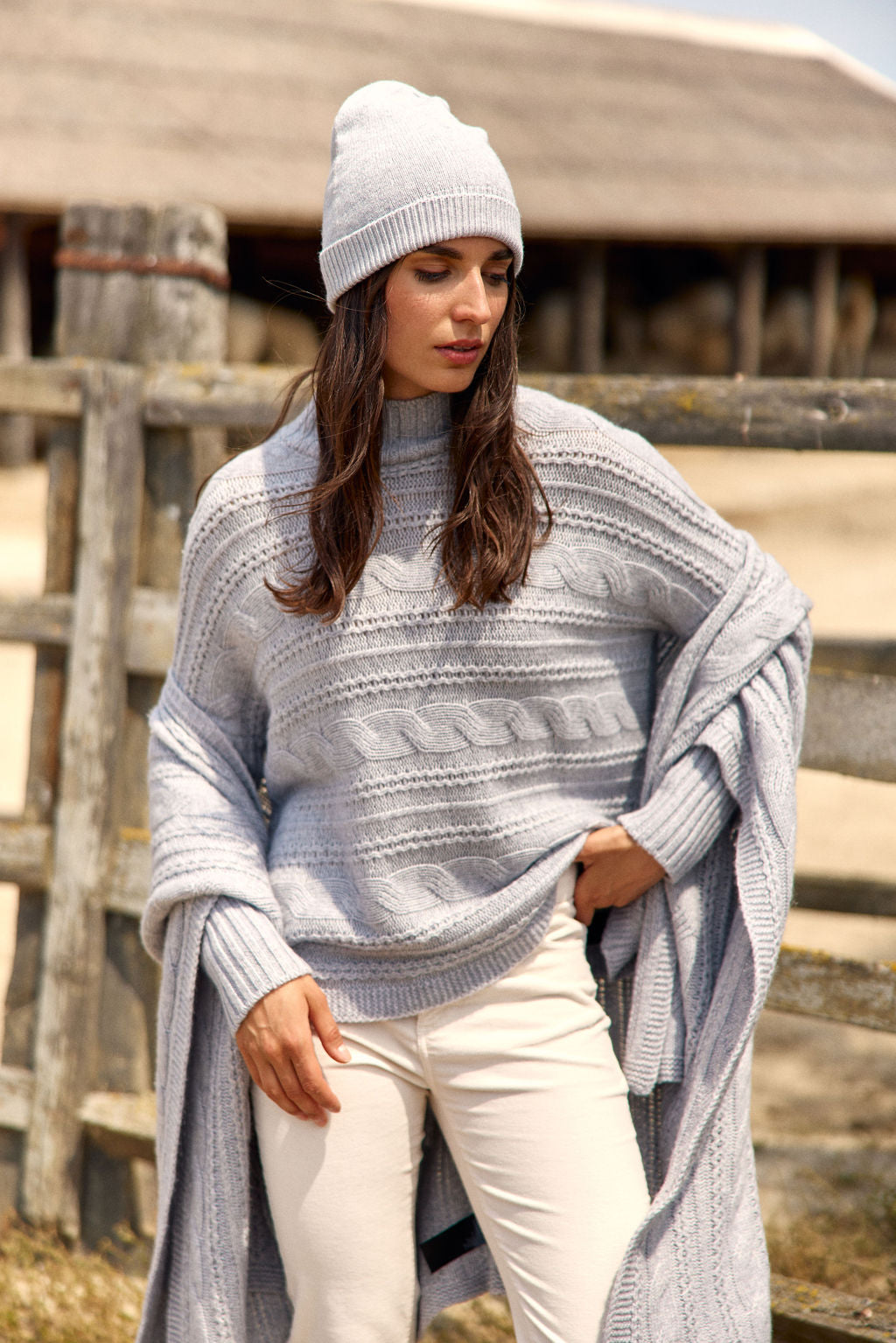 NOX TWISTED SWEATER