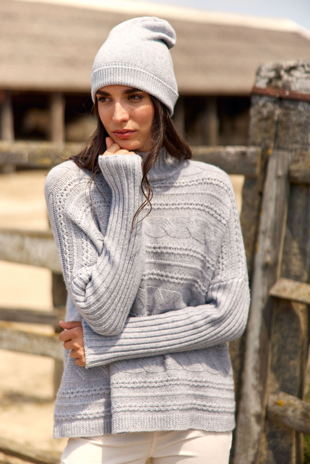 NOX TWISTED SWEATER