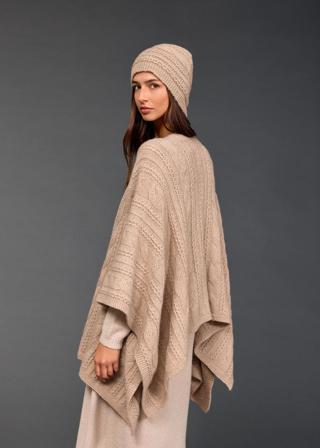 Roca Twisted Poncho