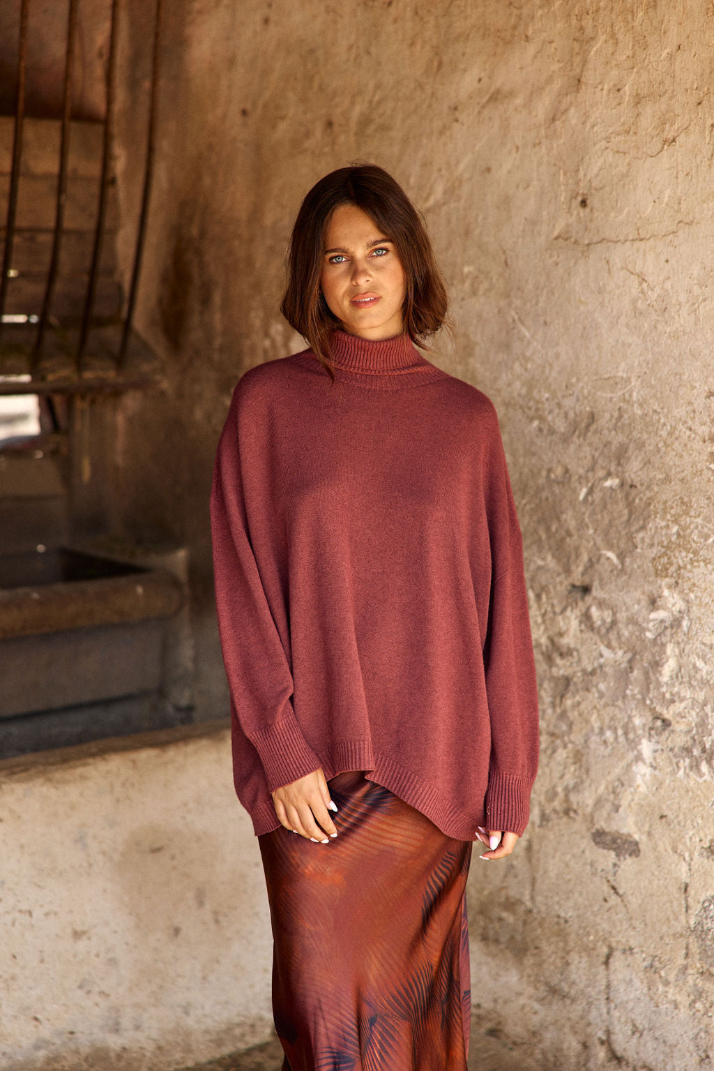 NAO FLARED HIGH NECK SWEATER