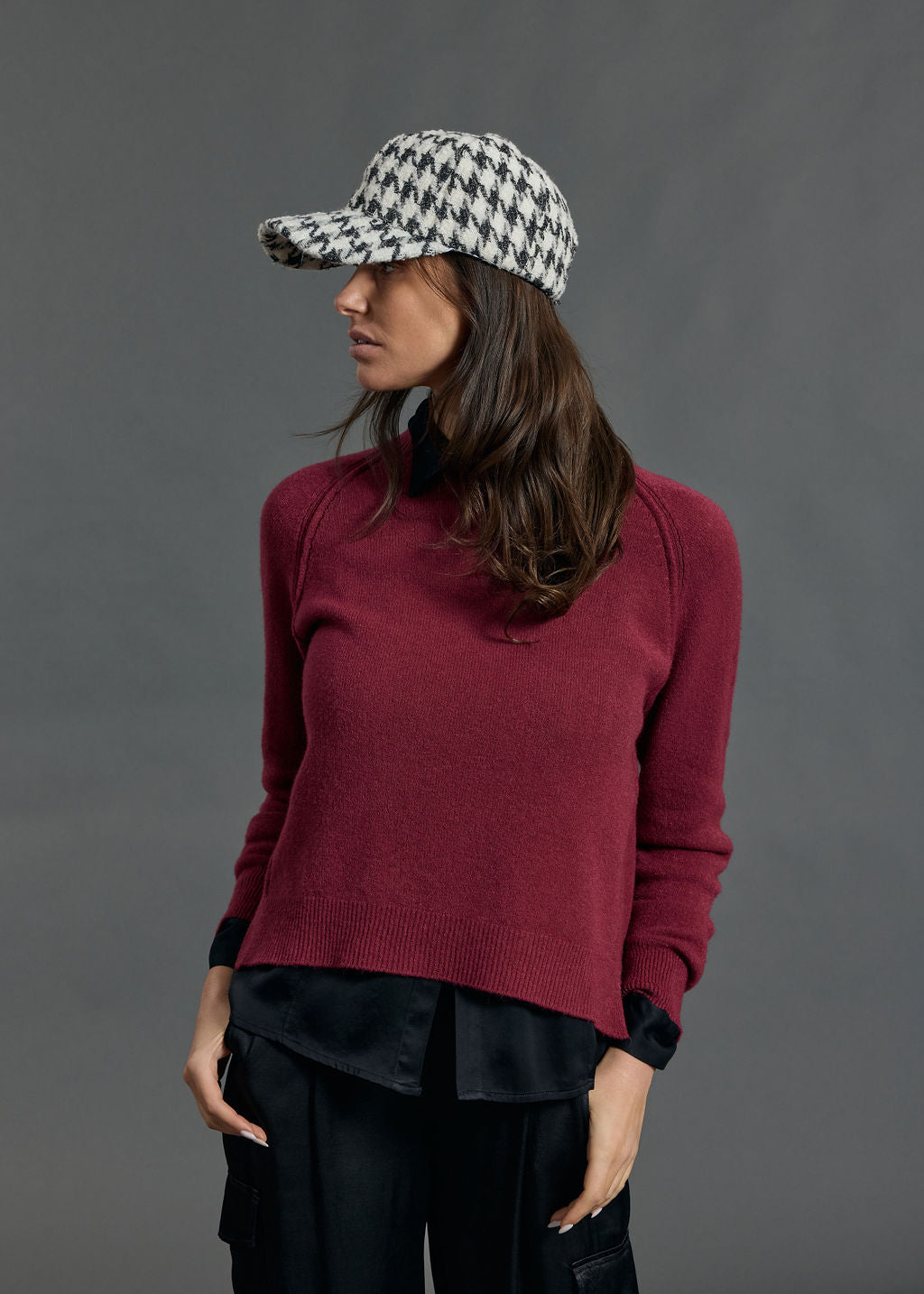 SORA RIBBED SWEATER