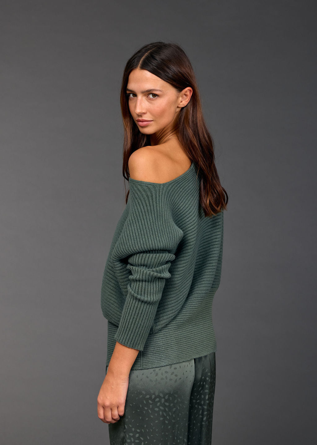 SOHO RIBBED SWEATER