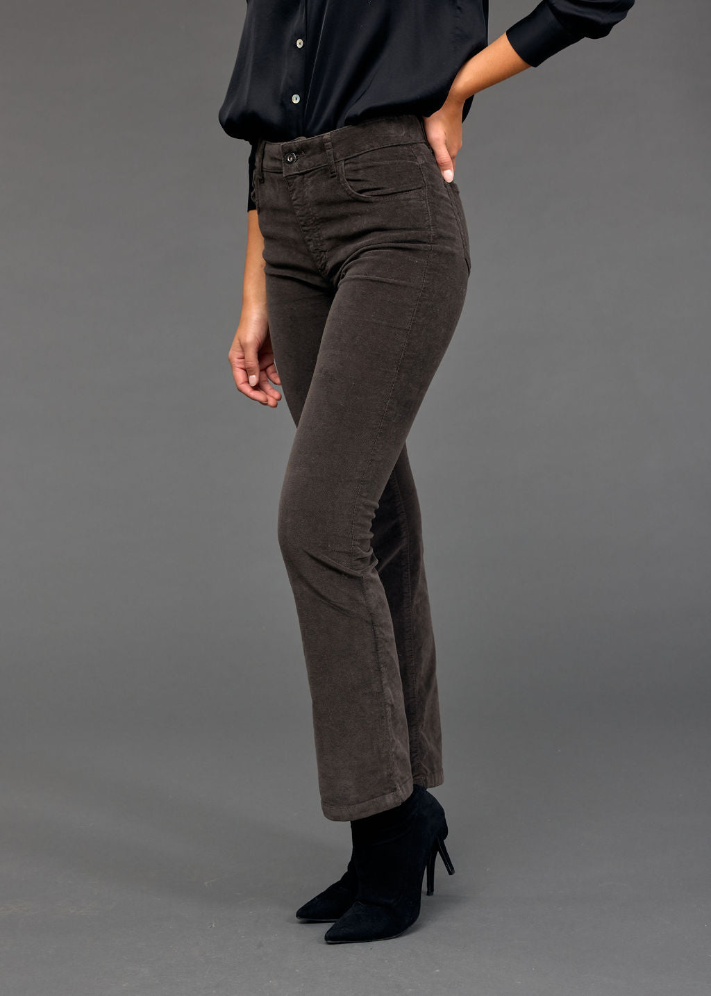 PANTALON BOOTCUT EN VELOURS DEAN