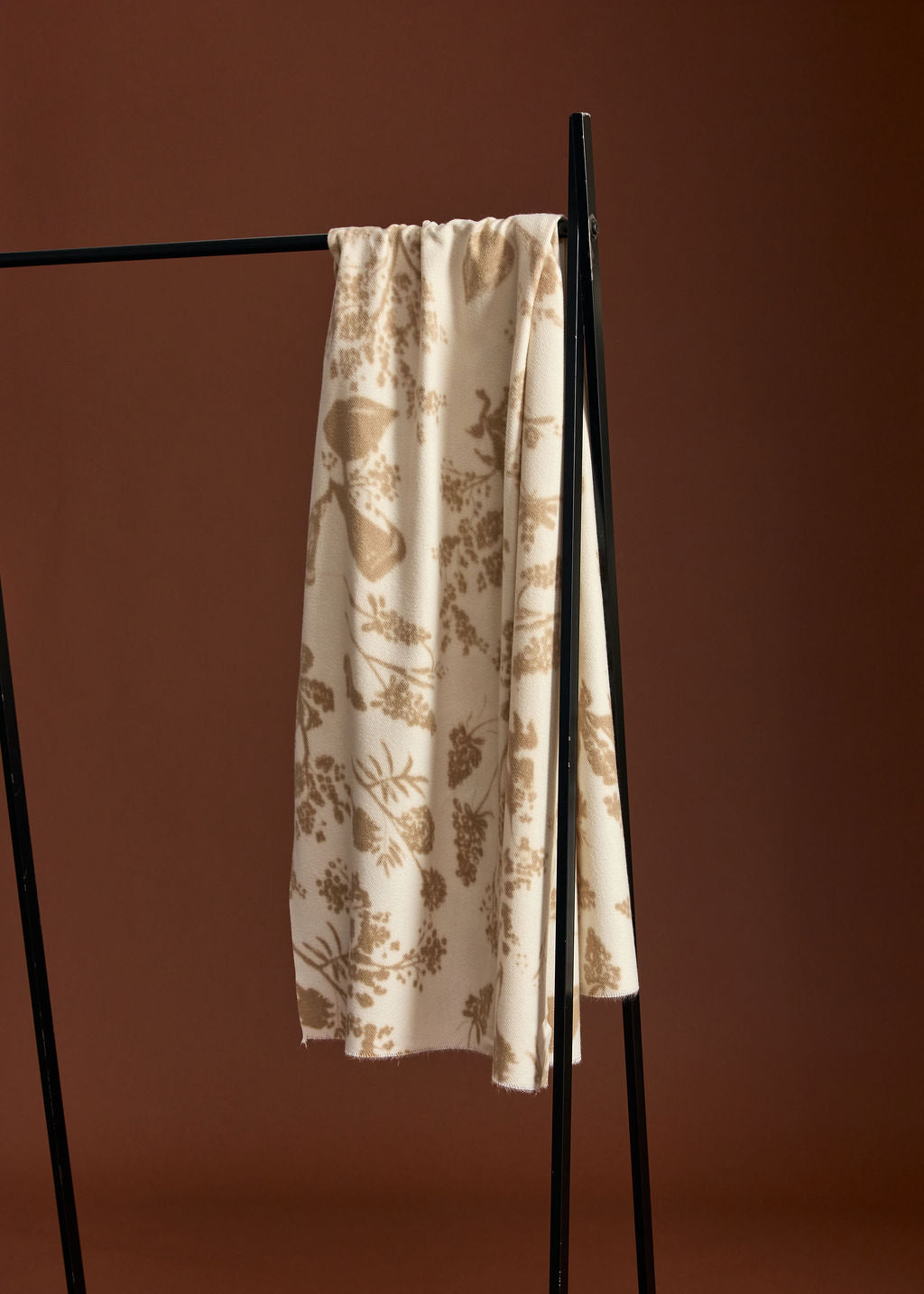 MEIDI ECRU PRINTED SCARF