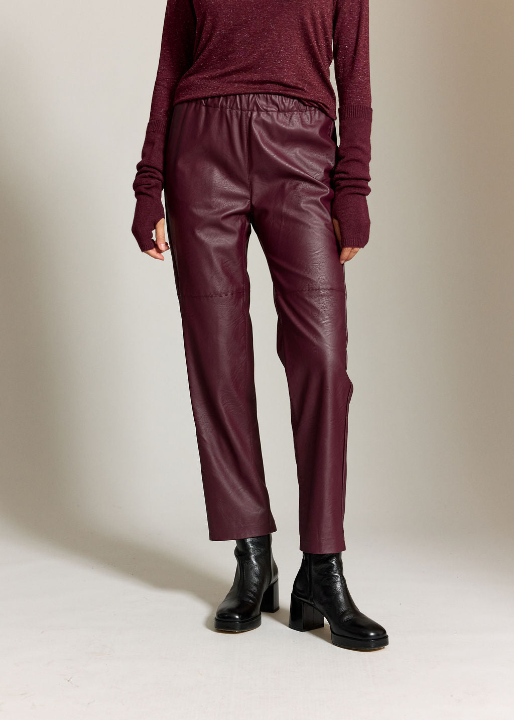 PANTALON FAUX CUIR WOODY BURGUNDI