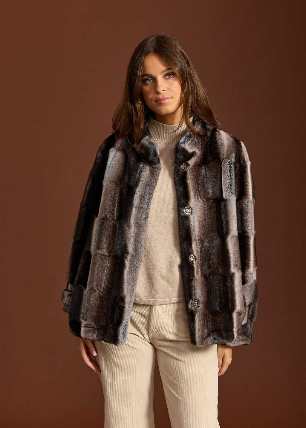 VESTE COURTE EN FAUSSE FOURRURE KAL GRIS