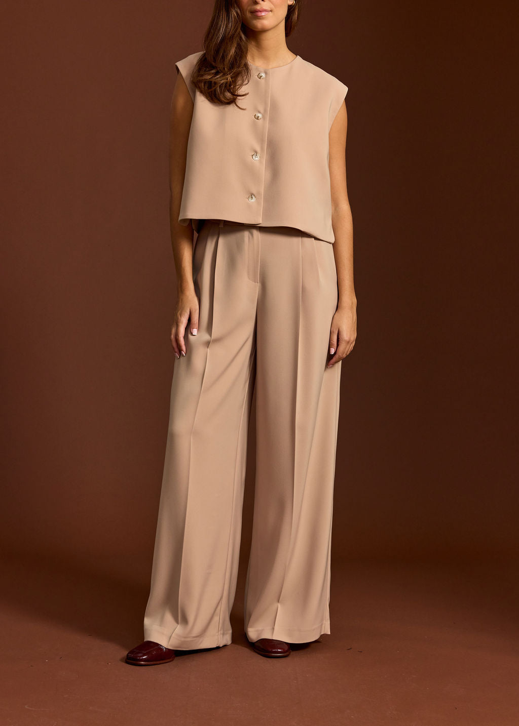 PANTALON FLUIDE À PINCES MATTI CAMEL
