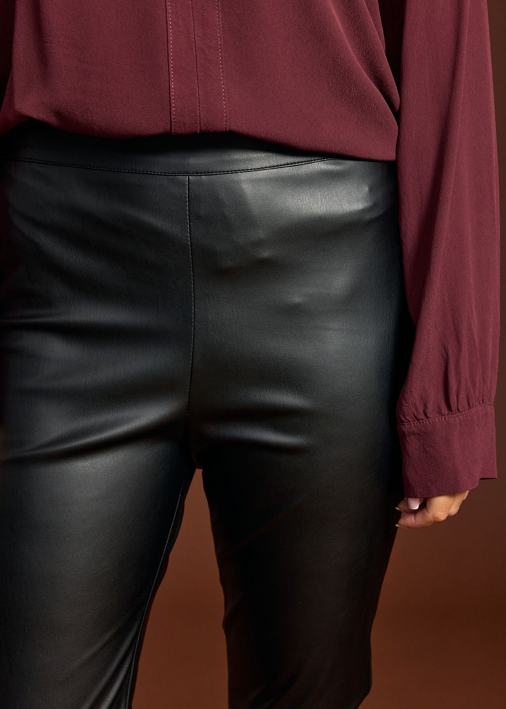 LEGGINS EN FAUX CUIR MEL NOIR