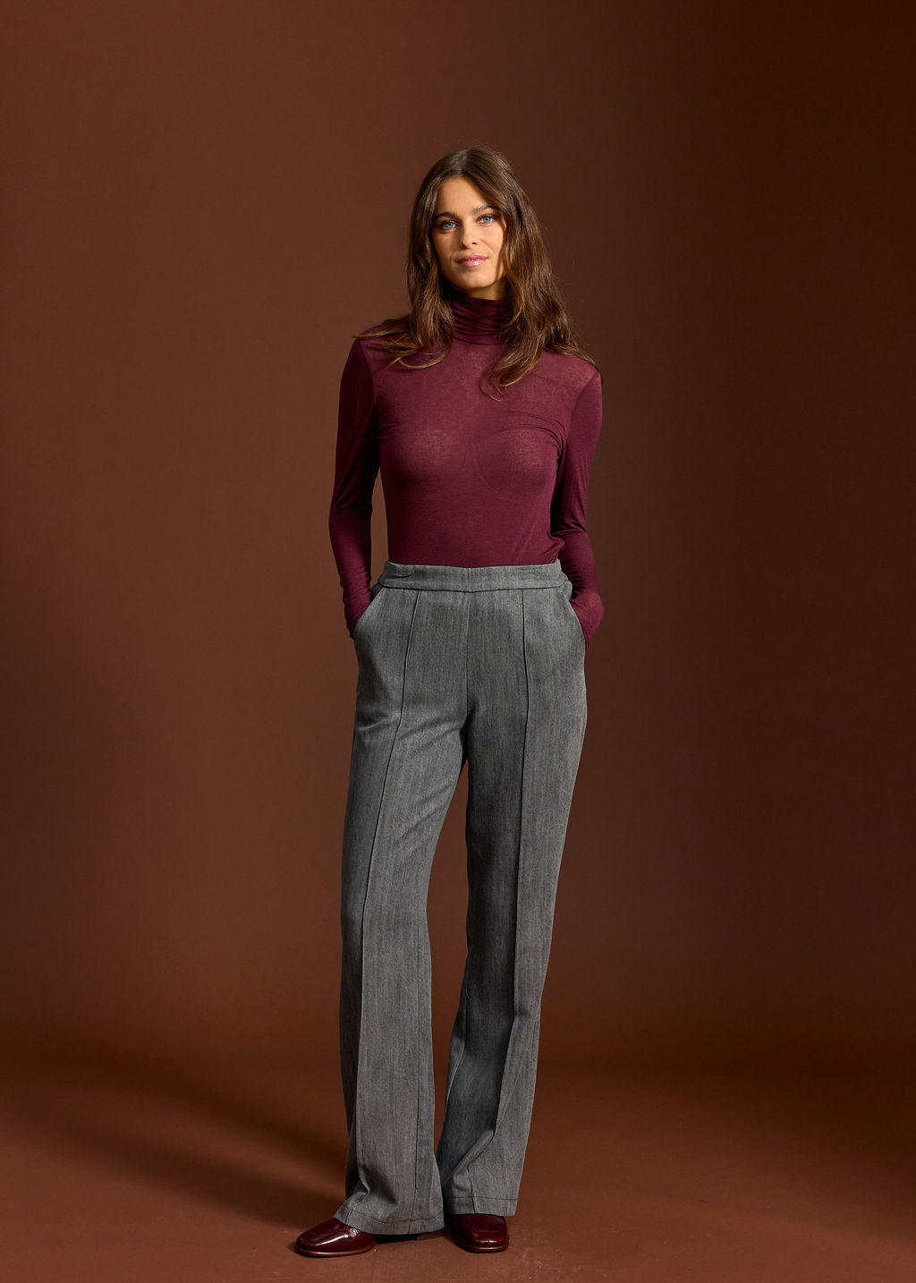 SOUS-PULL COL ROULÉ EN VISCOSE CACHEMIRE MOUNE BURGUNDI