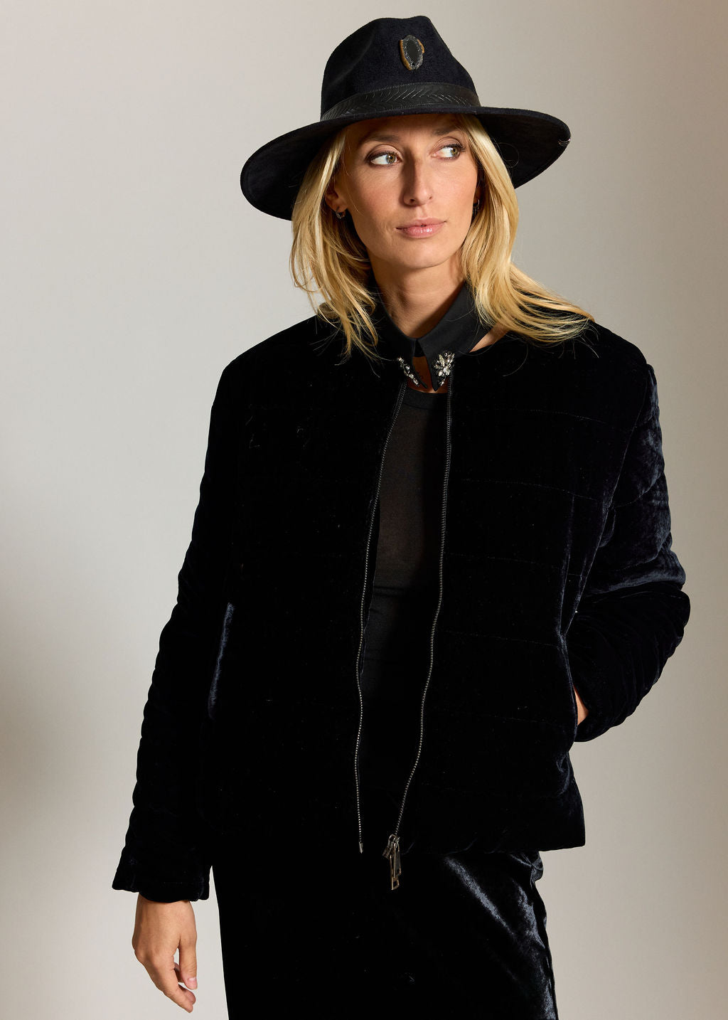 VESTE PALETOT EN VELOURS MATELASSÉE SHELL NOIR