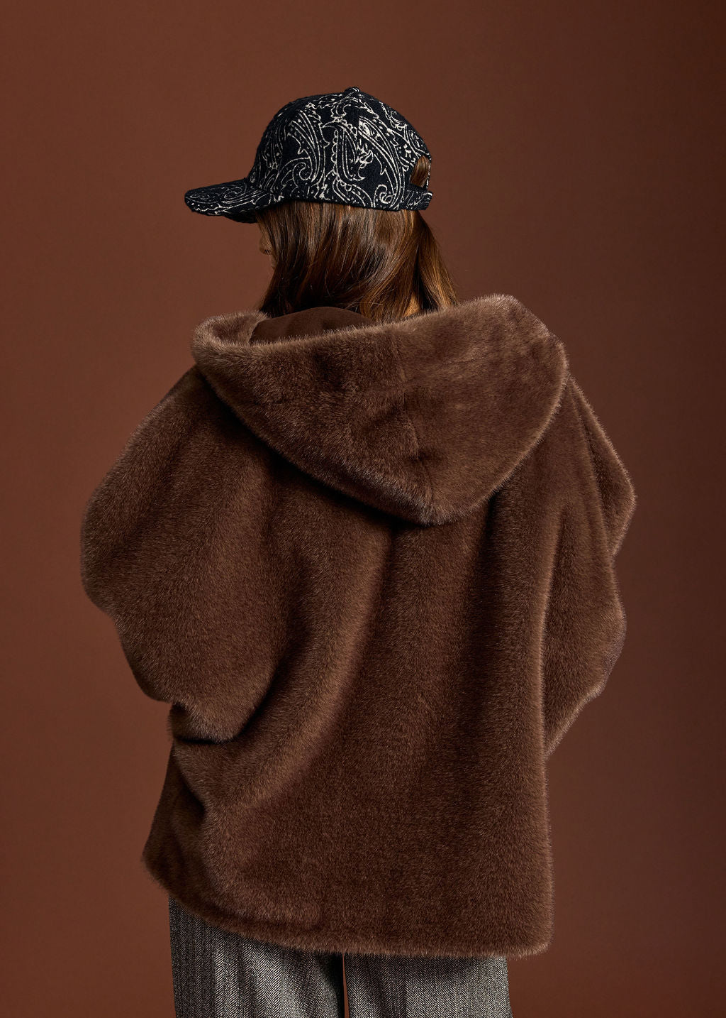 VESTE CAPUCHE EN FAUSSE FOURRURE SOFIA CAFE