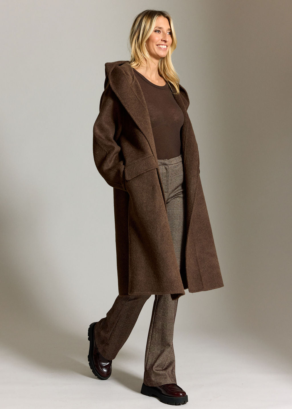 YAEL CAFE DOUBLE-SIDED COAT IN MOLT WOOL