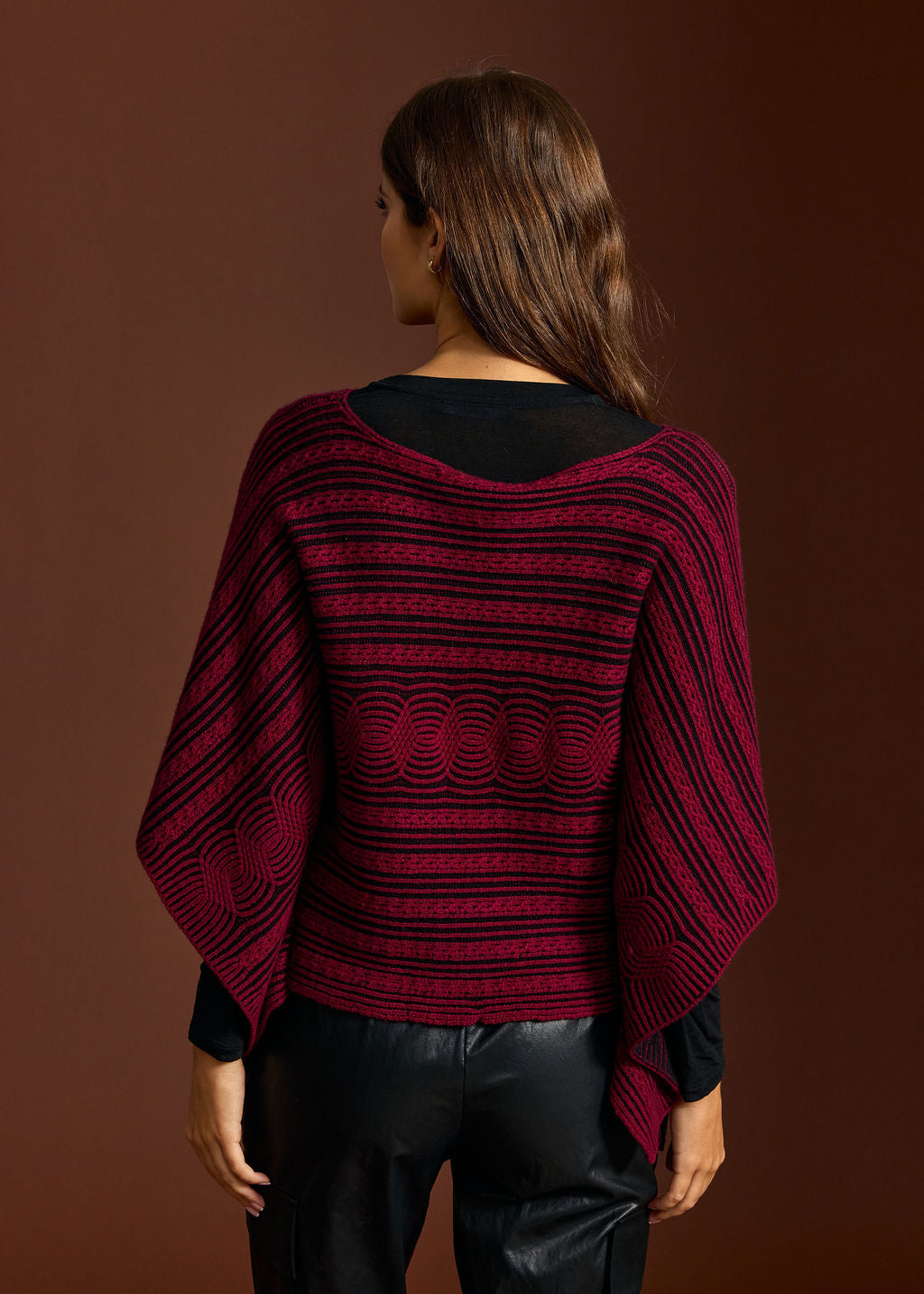 BRANDI BURGUNDI TWO-TONE TWISTED PONCHO