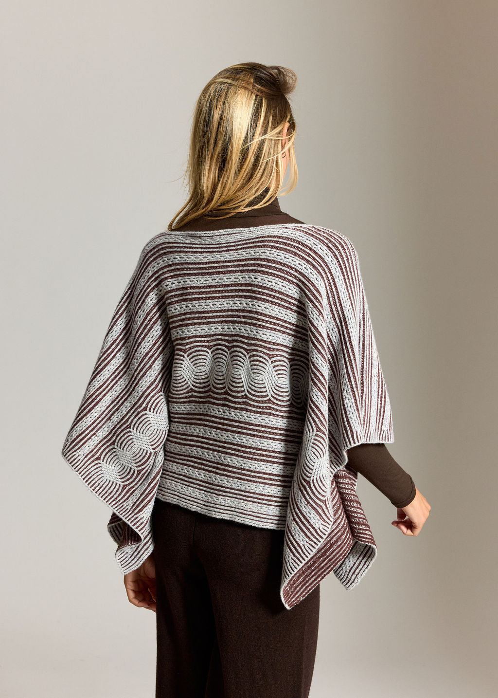 PONCHO TORSADÉ BICOLORE BRANDY GREY