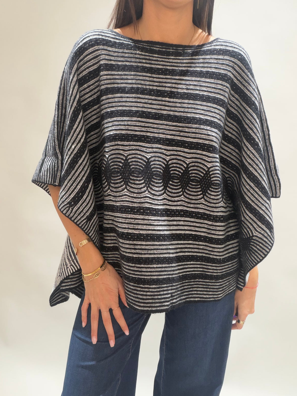 PONCHO TORSADÉ BICOLORE BRANDY NOIR