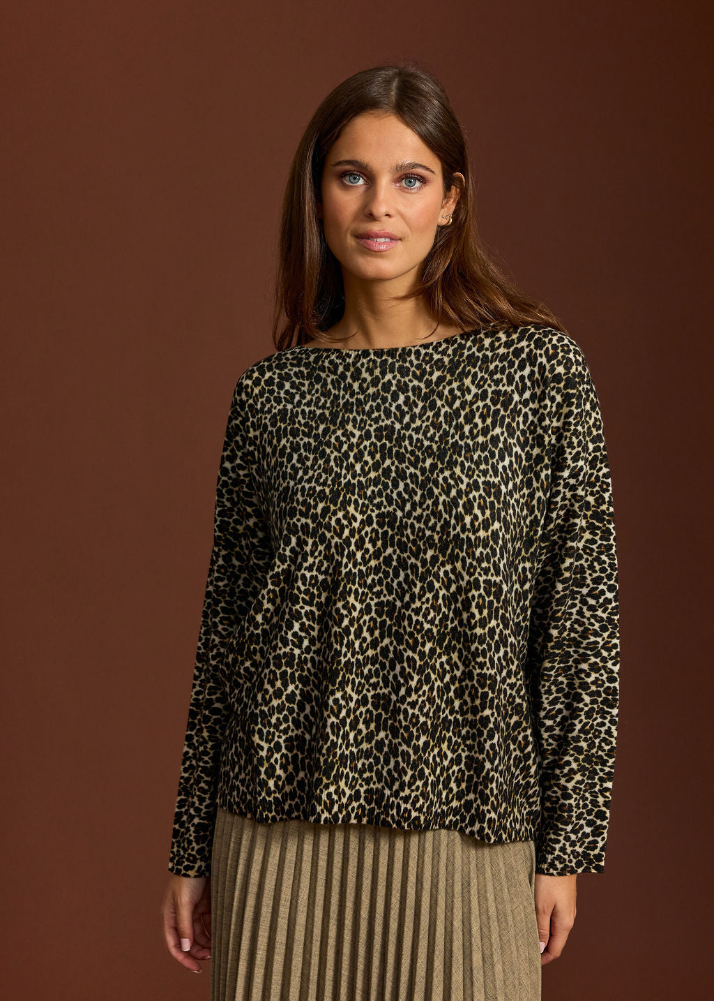 PULL LEOPARD COYOTE WILD