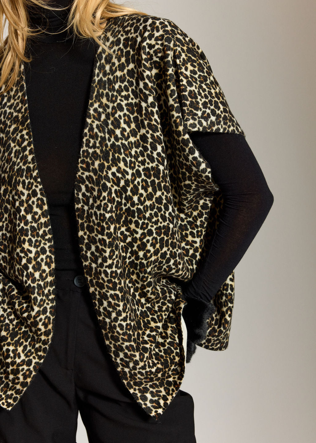 YUNA WILD LEOPARD UNDERSLEEVE VEST