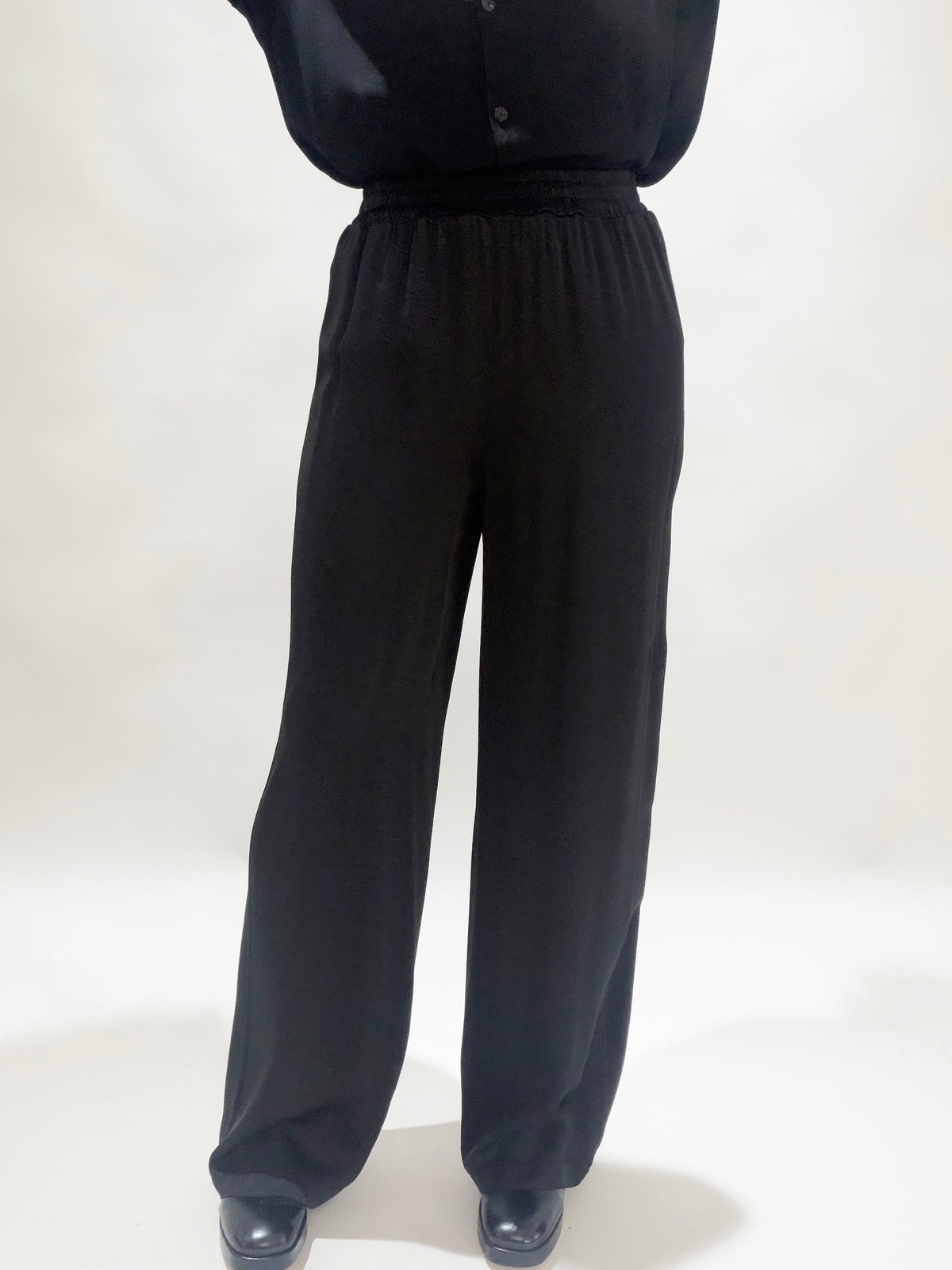 PANTALON FLUIDE UNI YOKO NOIR