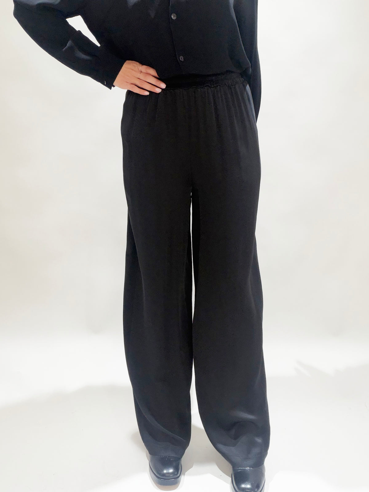 PANTALON FLUIDE UNI YOKO NOIR