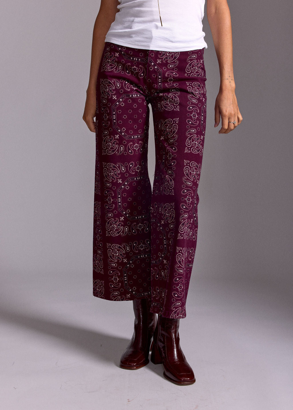 PANTALON IMPRIMÉ BANDANAS CALY BURGUNDI