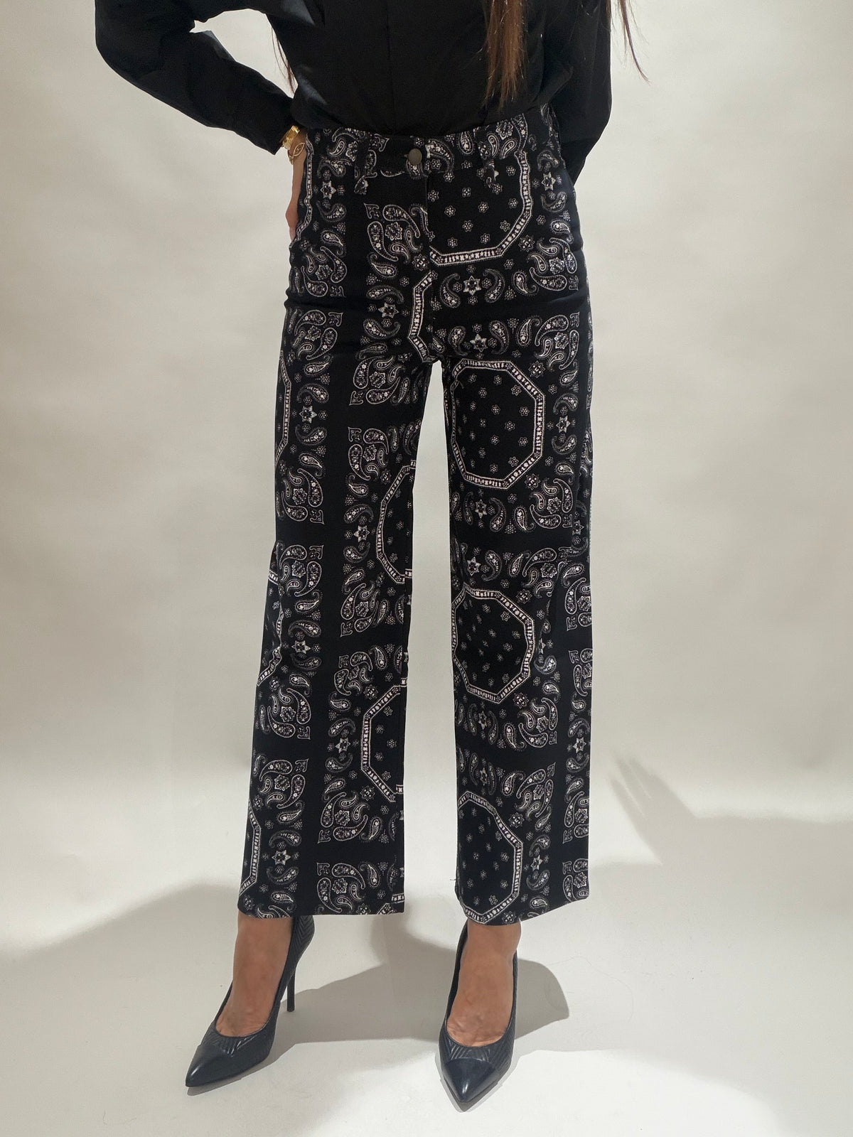 PANTALON IMPRIMÉ BANDANAS CALY NOIR