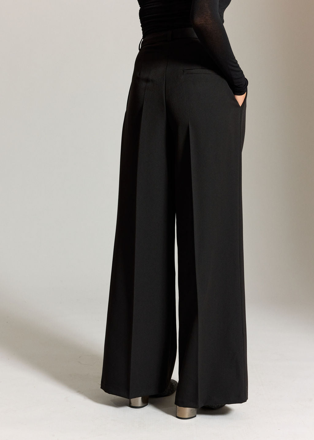 PANTALON FLUIDE À PINCES RENZO NOIR