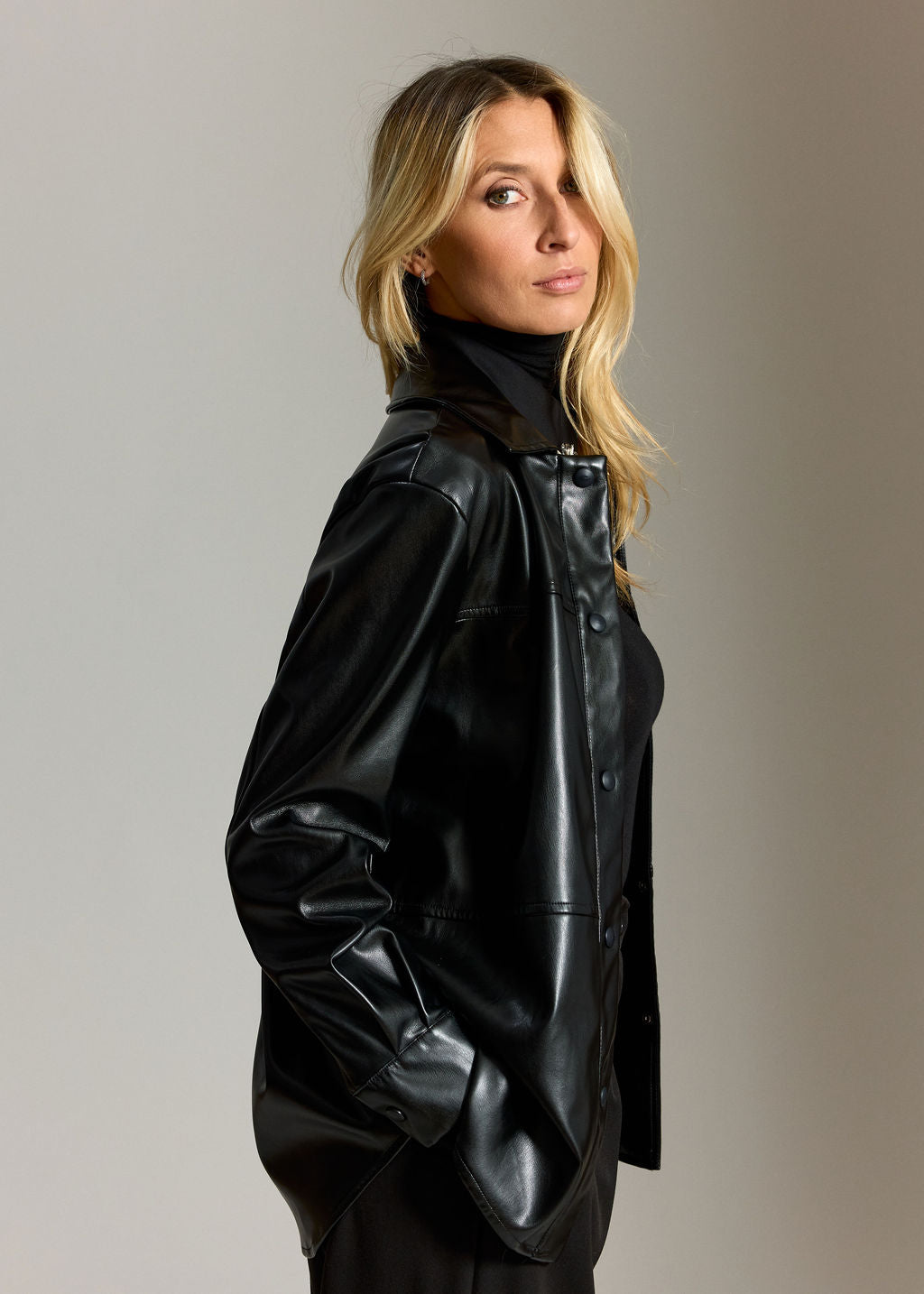 SURCHEMISE EN FAUX CUIR VESPA NOIR