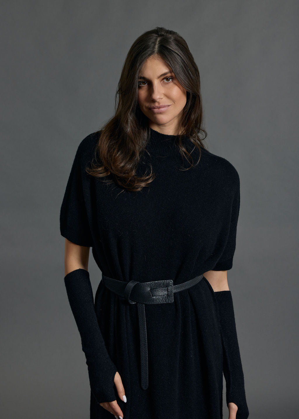 ROBE LONGUE EN LAINE NUMA NOIR