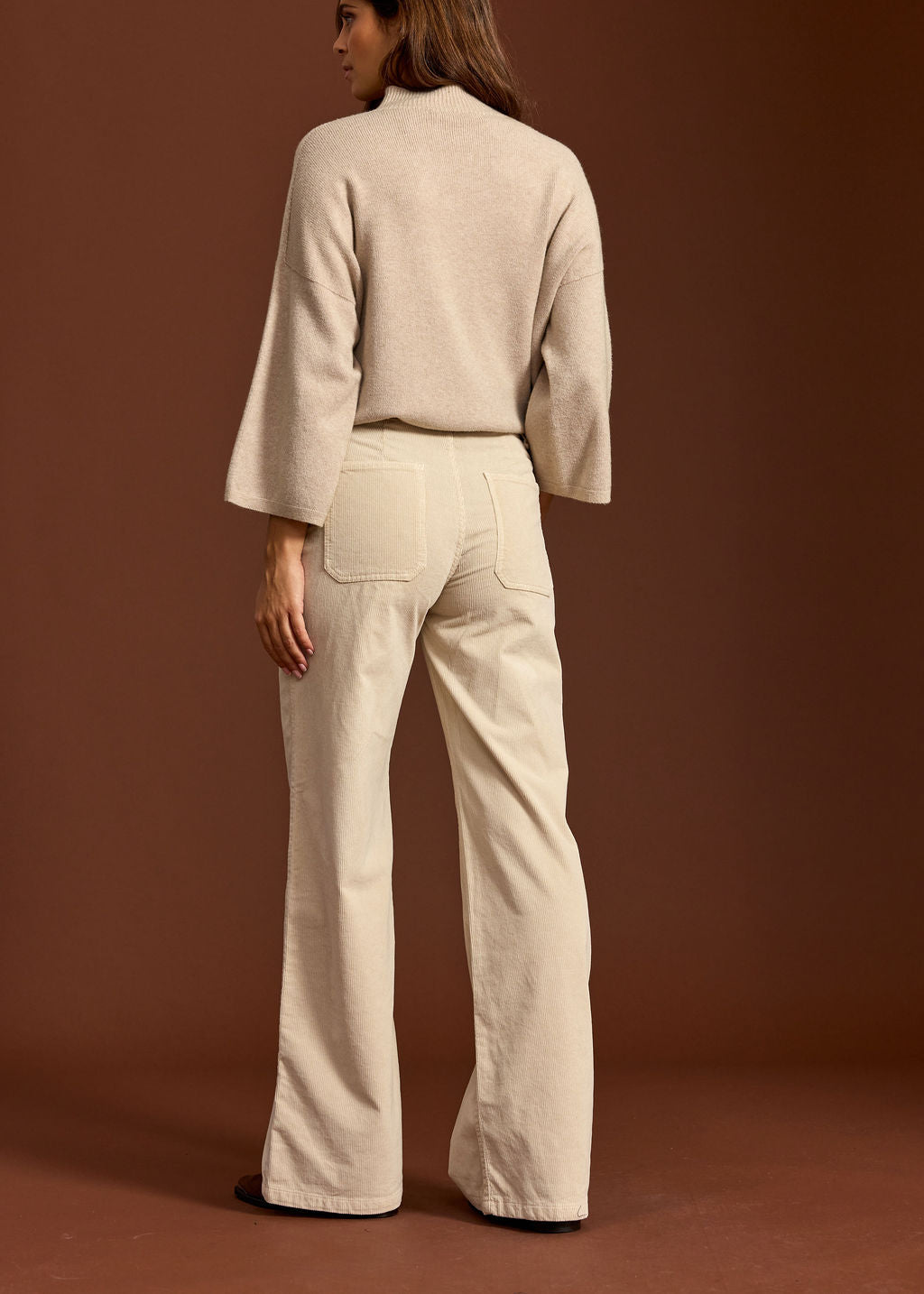 PANTALON FLARE EN VELOURS COTELÉ ROYO CREME