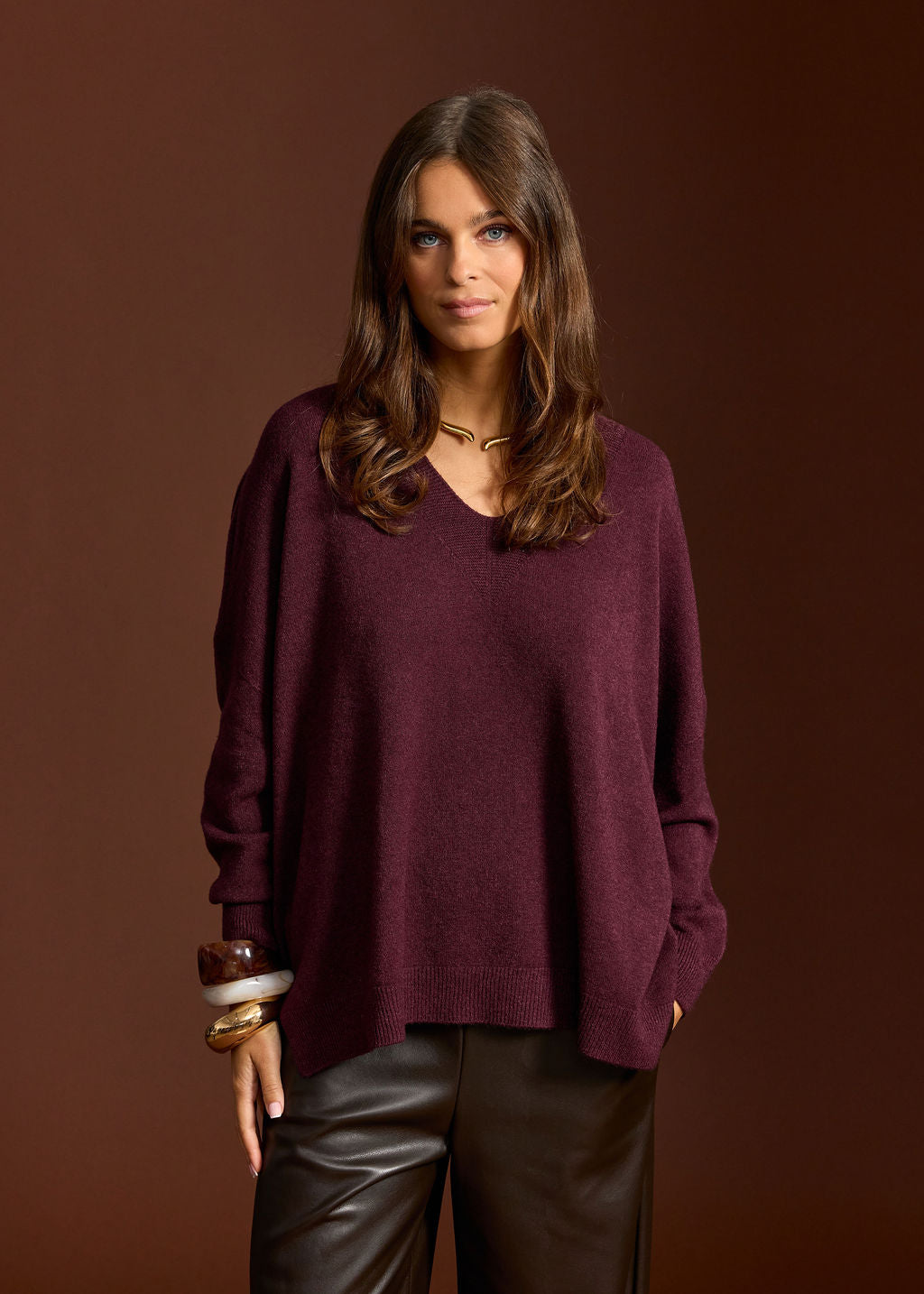 PULL PONCHO LOUISE VINO