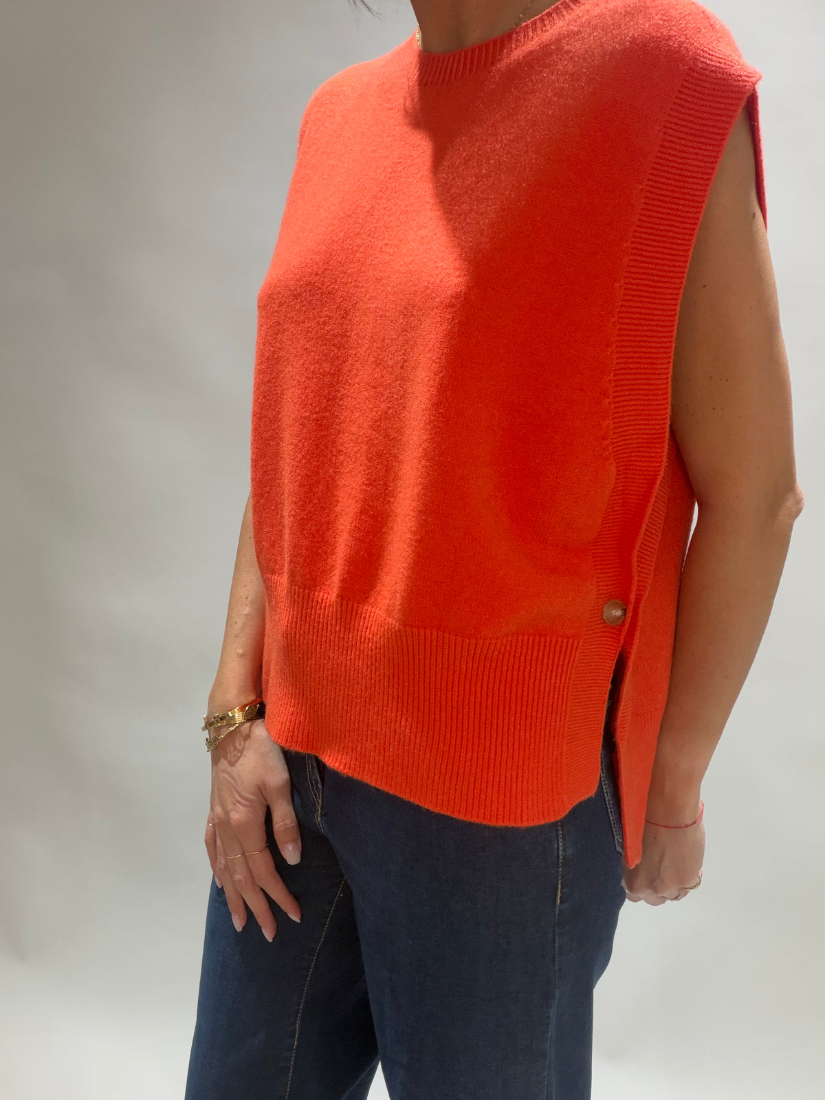 PULL SANS MANCHES MARCIA ORANGE