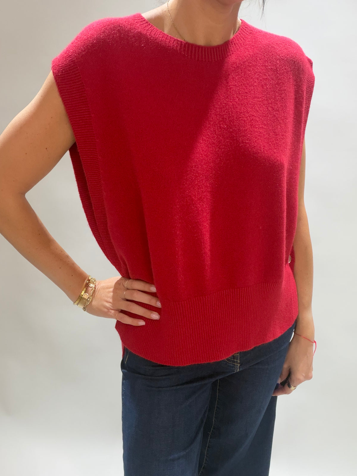 PULL SANS MANCHES MARCIA ROUGE
